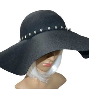 D&Y 100% wool black floppy hat with black band with rhinestone sparkle!
